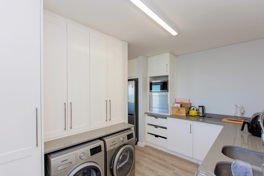 5 Bedroom Property for Sale in Calypso Beach Western Cape